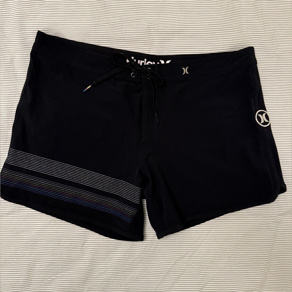Hurley Women’s phantom board shorts
